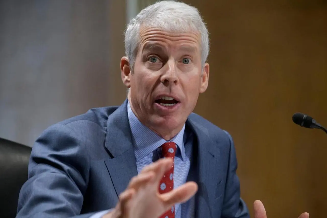 Senate confirms fossil fuel CEO Chris Wright as energy secretary. He vows to ‘unleash’ US resources
