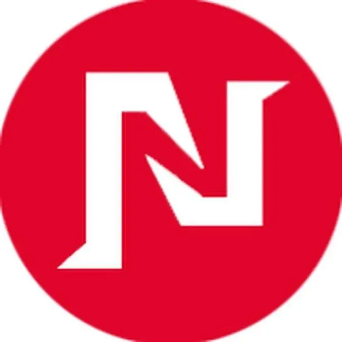 Nóc Nhà Review