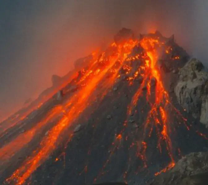 Thousands Evacuated as Volcano in Philippine Emits Ash, Rocks, Toxic Gases