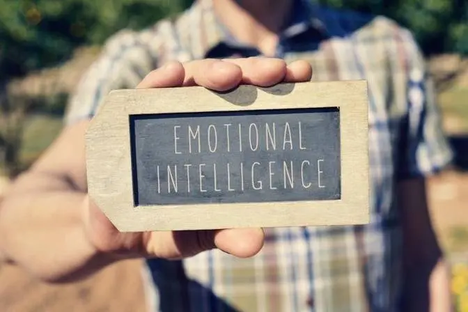 The Art of Emotional Intelligence: 10 Signs of High EQ and Low EQ