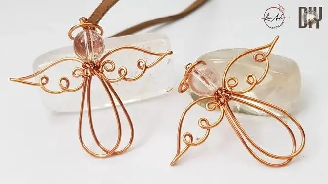 Colgante de ángel con piedra esférica - Ideas de joyería para Navidad 435