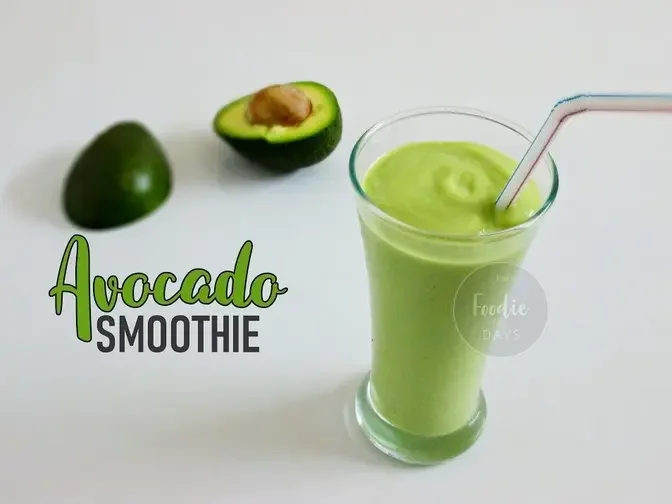 Celebrity Recipe Review: Reese Witherspoon's GREEN SMOOTHIE