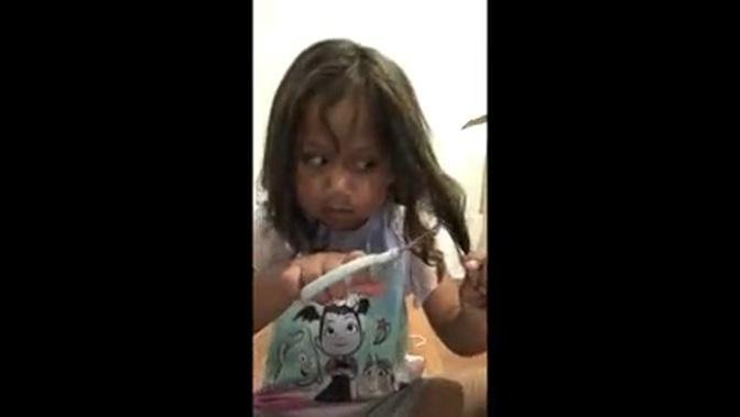 Five-year-old cuts her own hair into bangs - to mom's surprise