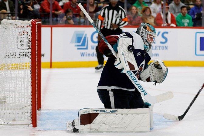 Newly acquired Mackenzie Blackwood's 37 saves help Avalanche top slumping Predators