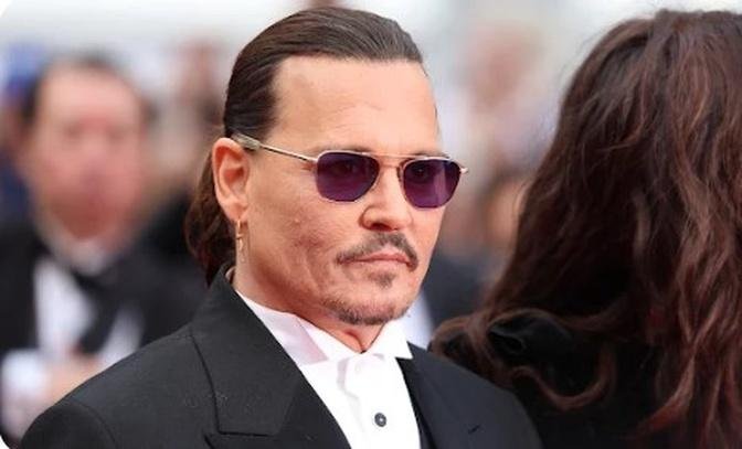 As Johnny Depp Takes Cannes, Hollywood Says It’s Ready for His Comeback