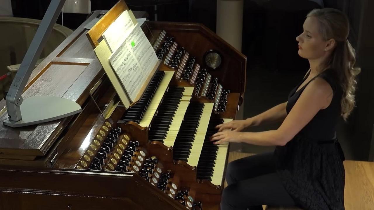 J.S. Bach : Toccata and Fugue in D minor BWV 565 / Liene Andreta Kalnciema live at Riga Cathedral
