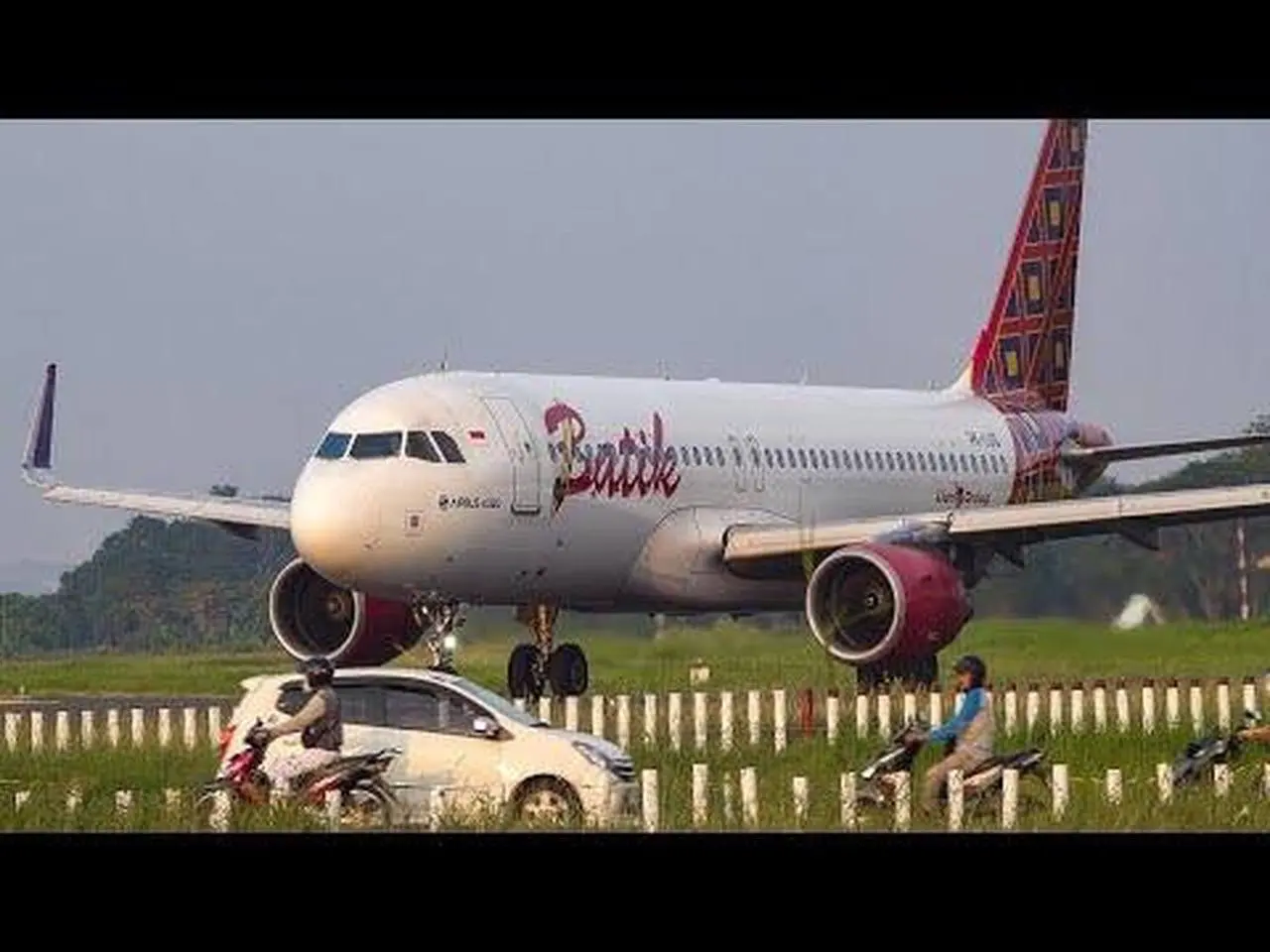 Wow KEREN!! Plane Spotting di Bandara Jakarta & Surakarta