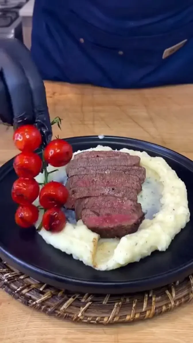 Wagyu Filet Mignon with Truffle Mashed Potato