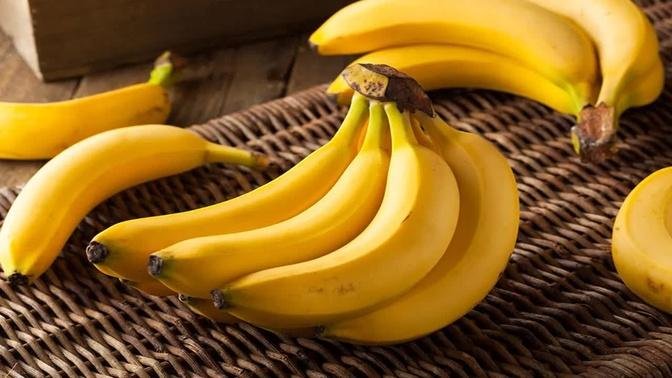 Eat 1 Banana A Day & See The 12 POWERFUL Benefits On Your Health