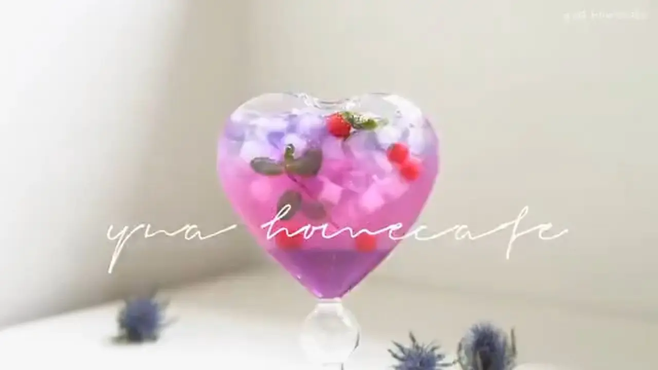 Lavender Lemon Sparkling Water | Spring is coming