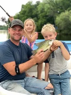 The kids enjoy hunting, fishing, and being outdoors with their Dad. (Courtesy of Allison Lundeen)