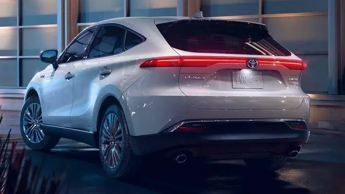 2021 Toyota Venza - Interior and Exterior Design