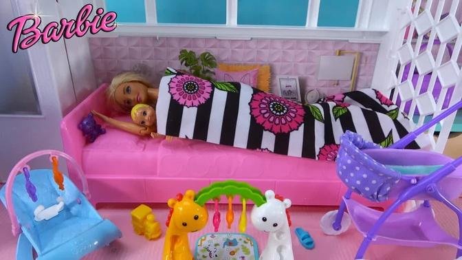 Barbie and Ken in Barbie Dream House Story: Baby Morning Routine w Barbie’s Baby First Doctor Visit