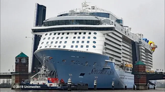 SPECTRUM OF THE SEAS | amazing conveyance giant cruise ship across very small river Ems | 4K-Video