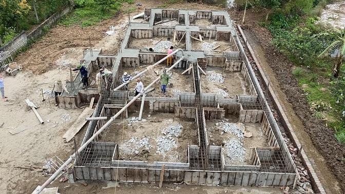 Construction Of Reinforced Concrete Foundation Beams Sturdy On Weak Geological Background