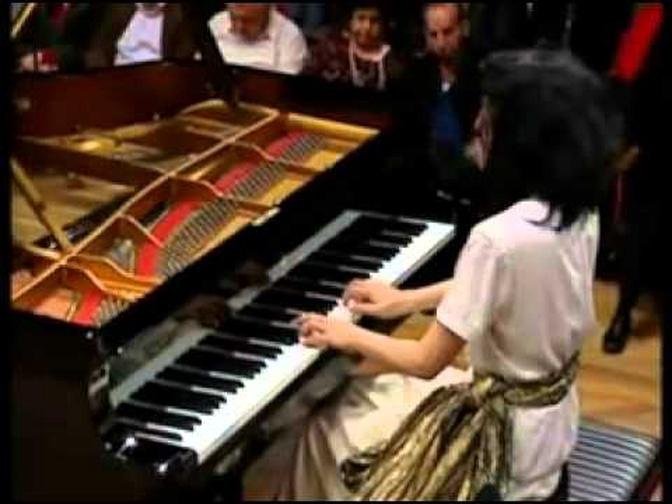 Mozart sonata in C K.545 2nd mov, Mitsuko Uchida Piano