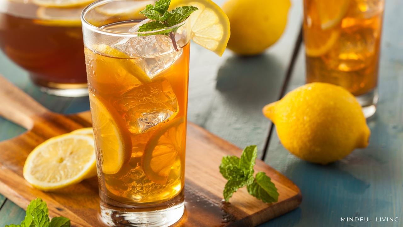 iced tea with lemon for mango tea.png