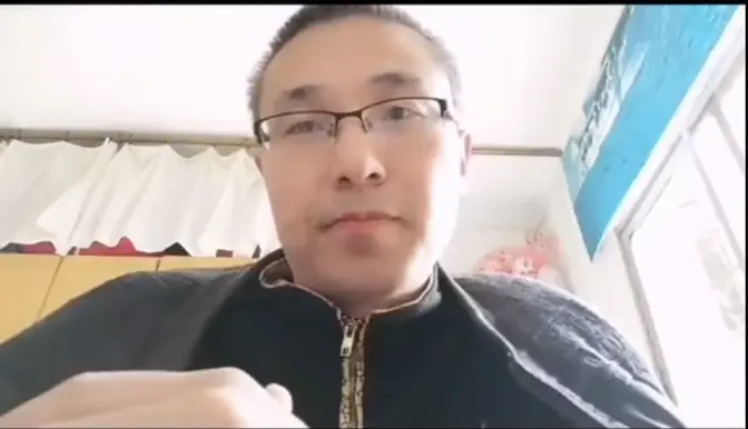 網友評DeepSeek：这些人是完全等不及了，所以要尽快的把它给搞出来