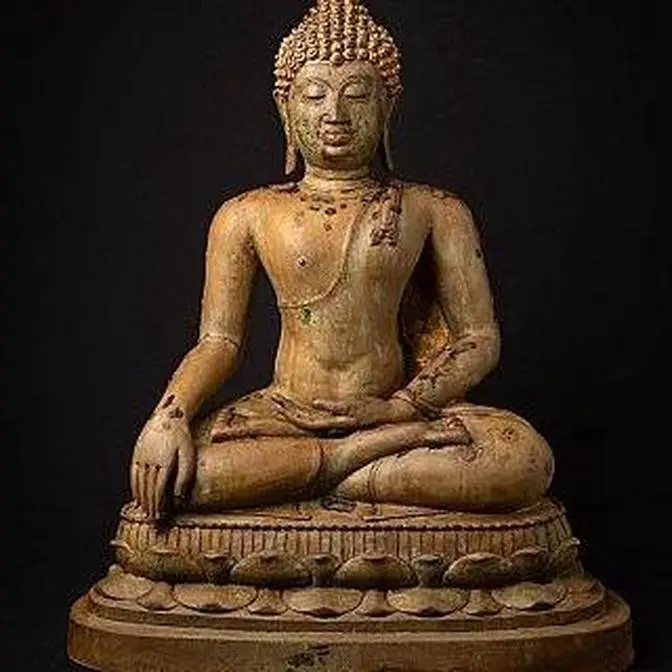 Ancient Artifacts & Buddha Statues