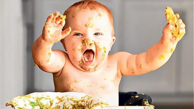 Funny Baby Loves Food - Babies Eating Compilation