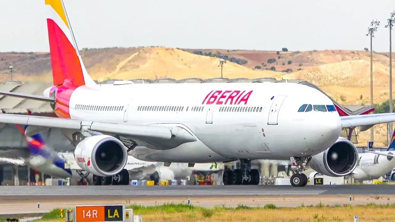 (4K) Iberia HEAVIES departing! Plane spotting at Madrid Barajas airport | A330 & A350