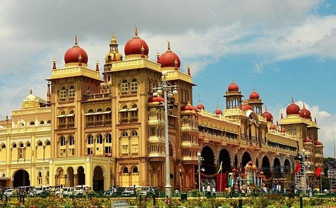 Palate fascinante din lume: Palatul Mysore, India