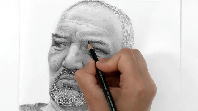 Drawing a Realistic Portrait with Graphite Pencils
