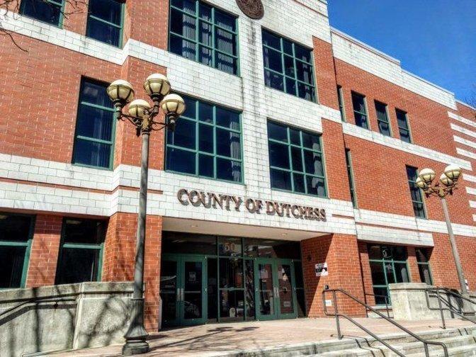 MacKenzie gets unanimous support for family court re-election bid