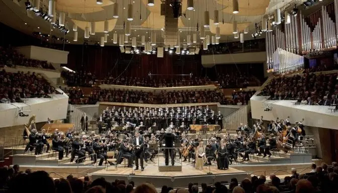 How to Enjoy a Concert at the Berlin Philharmonic