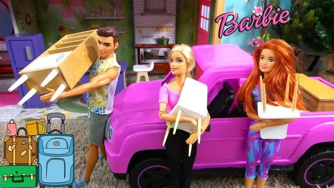 Barbie and Friends in Barbie Dream House Are Making New Room for Barbie Sister Chelsea Summer Break