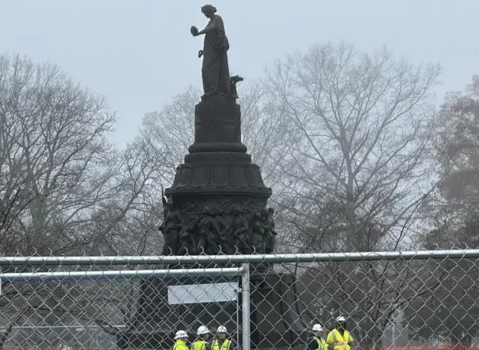 Demolition of Civil War Reconciliation Memorial at Arlington Cemetery Underway