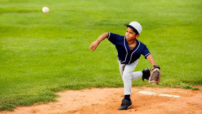 How to Teach a Kid to Throw a Baseball Correctly: A Step-by-Step Guide