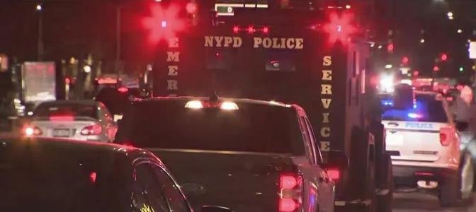 Off-duty NYPD officer fighting for his life after shooting