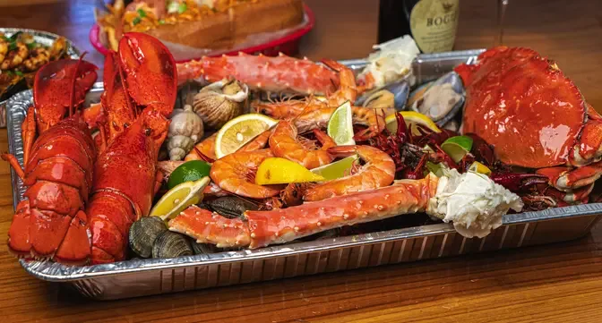 The Crab Bay | Seafood Restaurant in San Jose｜Cajun Seafood restaurant