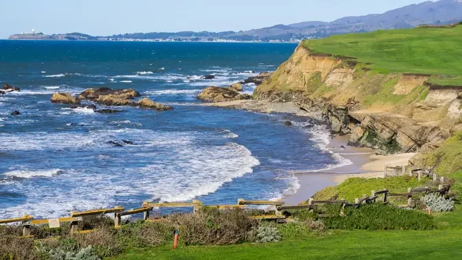 Top 7 Best Beaches in Half Moon Bay That You Should Check Out