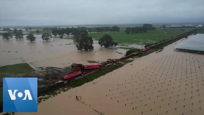 Drone Footage Shows Train Derailed by New Zealand Floods | VOA News