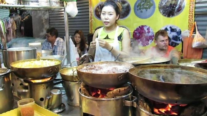 Bangkok Street Food. The Stalls of Yaowarat Road, Chinatown. Thailand.