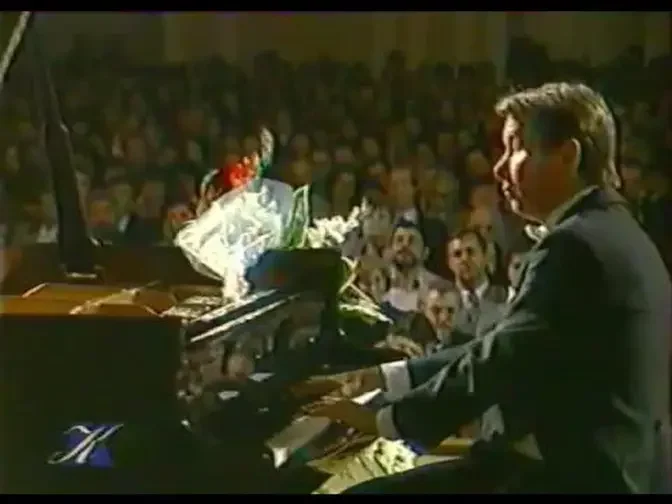 Mikhail Pletnev plays Chopin, Scriabin, Rachmaninoff, Grieg - video 2000