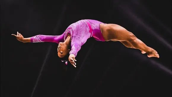 Only FIVE WOMEN in HISTORY have pulled off this move